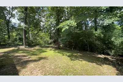 2498 Lakewood Drive, Kennesaw, GA 30152 - Photo 41