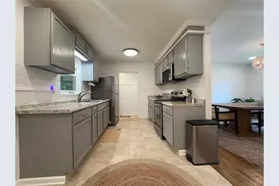 2498 Lakewood Drive NW, Kennesaw, GA 30152 - Photo 11