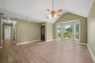 204 Spring Cir, Stockbridge, GA 30281 - Photo 3