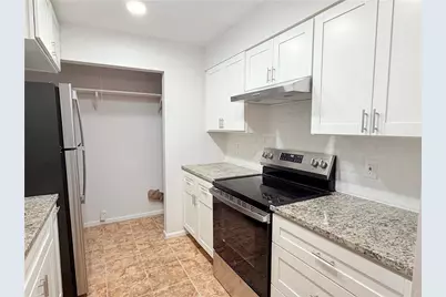 1166 SW Booth Road SW #908, Marietta, GA 30008 - Photo 11