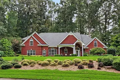 272 Glen Lake Drive, Hoschton, GA 30548 - Photo 1
