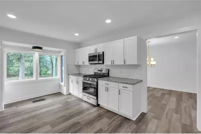 2541 Poplar Street, Snellville, GA 30078 - Photo 7