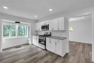 2541 Poplar St, Snellville, GA 30078 - Photo 7