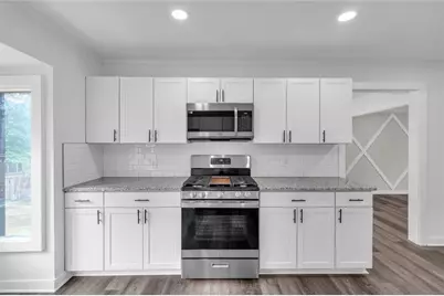 2541 Poplar Street, Snellville, GA 30078 - Photo 11