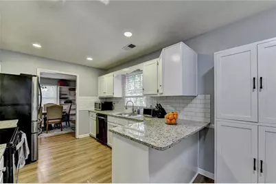 1921 Shady Creek Lane, Lawrenceville, GA 30043 - Photo 11