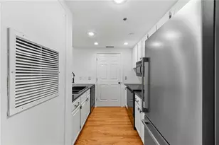 3481 Lakeside Dr NE, Atlanta, GA 30326 - Photo 3