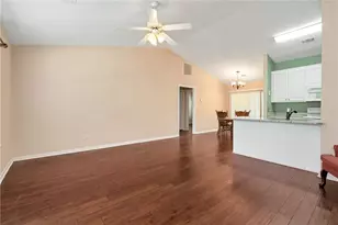 2987 Bentley Park Cir, Gainesville, GA 30504 - Photo 3