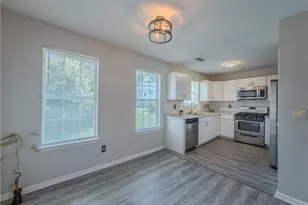 6196 Idlewood Cir, Lithonia, GA 30038 - Photo 7