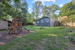 698 Rollingwood Dr, Stone Mountain, GA 30087 - Photo 27