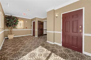 3334 Peachtree Rd NE, Atlanta, GA 30326 - Photo 43