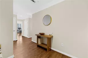 3334 Peachtree Rd NE, Atlanta, GA 30326 - Photo 9