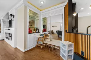 3334 Peachtree Rd NE, Atlanta, GA 30326 - Photo 23
