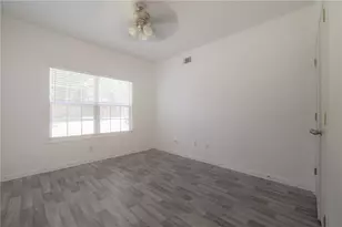 1098 Whisperwood Ln, Lawrenceville, GA 30043 - Photo 17