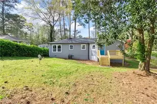 1020 Pine Forest Dr SW, Mableton, GA 30126 - Photo 13