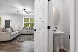 4635 Cypress Pk Dr, Gainesville, GA 30504 - Photo 5