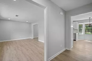 6883 Creekmoor Ln, Riverdale, GA 30296 - Photo 7