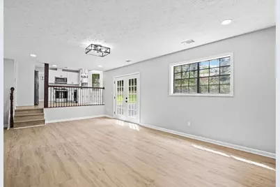 6883 Creekmoor Lane, Riverdale, GA 30296 - Photo 25