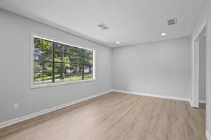 6883 Creekmoor Ln, Riverdale, GA 30296 - Photo 9