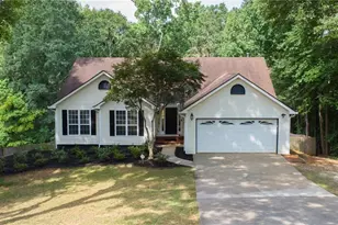 4267 Rivuere Point, Gainesville, GA 30507 - Photo 1