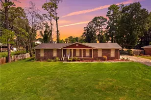 2681 Kings Circle, Lawrenceville, GA 30044 - Photo 13