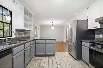 8010 Hickory Court, Murrayville, GA 30564 - Photo 13