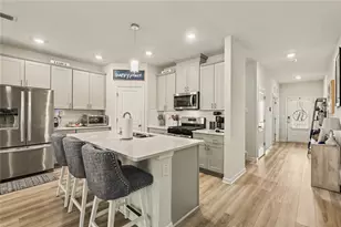 7789 Richmond Trl, Fairburn, GA 30213 - Photo 11