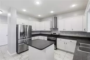 1332 Melrose Woods Ln, Lawrenceville, GA 30045 - Photo 13