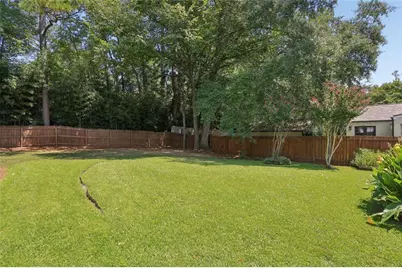 266 Midvale Drive NE, Atlanta, GA 30342 - Photo 27