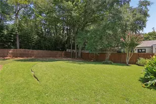 266 Midvale Dr NE, Atlanta, GA 30342 - Photo 27