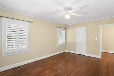 266 Midvale Drive NE, Atlanta, GA 30342 - Photo 15