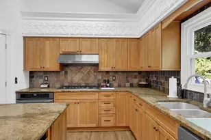 1010 Little River Way, Alpharetta, GA 30004 - Photo 17