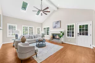 2995 Georgian Manor Dr, Johns Creek, GA 30022 - Photo 3