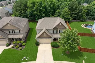 1086 Blind Brook Cir, Hoschton, GA 30548 - Photo 1