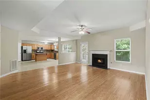 579 Ironstone Dr, Fairburn, GA 30213 - Photo 7
