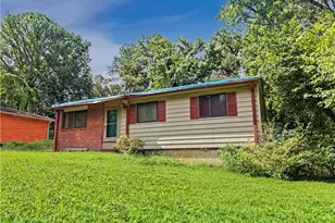 2190 Addison Pl NW, Atlanta, GA 30318 - Photo 3