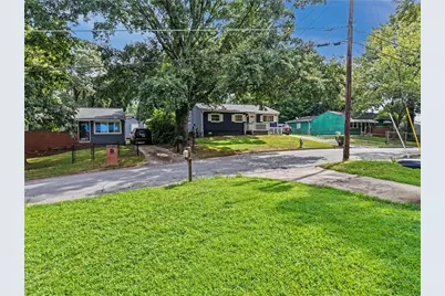 2190 Addison Place NW, Atlanta, GA 30318 - Photo 5