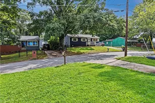 2190 Addison Pl NW, Atlanta, GA 30318 - Photo 5