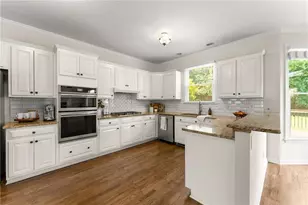 390 Woodbrook Way, Lawrenceville, GA 30043 - Photo 7