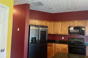 107 Meadows Dr, Senoia, GA 30276 - Photo 9