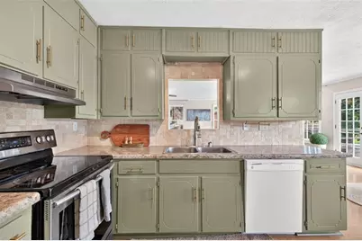 976 SW Walker Lake Road, Conyers, GA 30094 - Photo 13