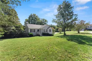 8315 Deliah Way, Gainesville, GA 30506 - Photo 5