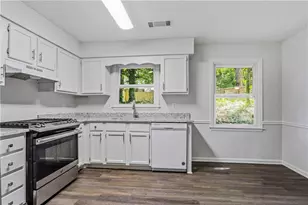 485 Barrington Loop, Roswell, GA 30076 - Photo 9