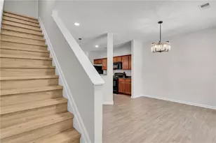2039 Bayrose Cir, Atlanta, GA 30344 - Photo 3
