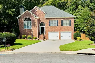 540 Battleview Dr, Smyrna, GA 30082 - Photo 1