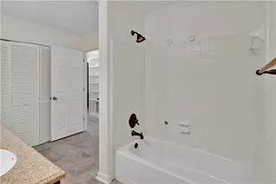 26204 Plantation Dr NE, Atlanta, GA 30324 - Photo 25