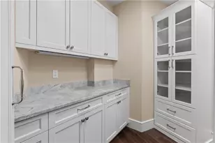 3376 Peachtree Road NE, Atlanta, GA 30326 - Photo 11