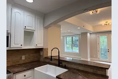 2255 Peachtree Road NE #322, Atlanta, GA 30309 - Photo 11