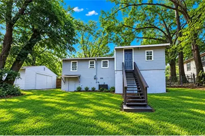 225 Glenrose Circle SW, Atlanta, GA 30354 - Photo 13