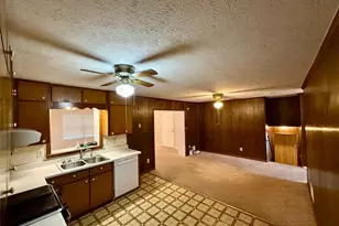 6641 Londonderry Dr, Morrow, GA 30260 - Photo 11
