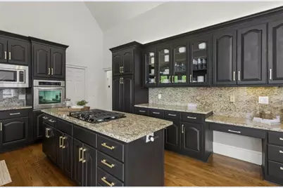 4223 Wieuca Overlook NE, Atlanta, GA 30342 - Photo 17